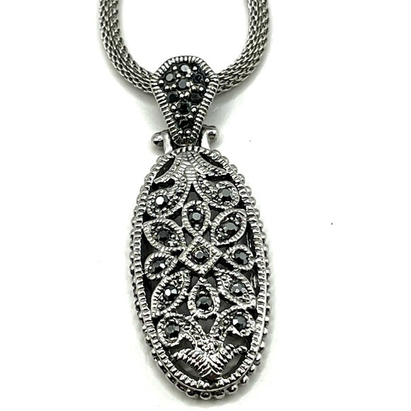 Cookie Lee Silver and Black Filigree Pendant Necklace Snake Chain - Picture 2 of 10